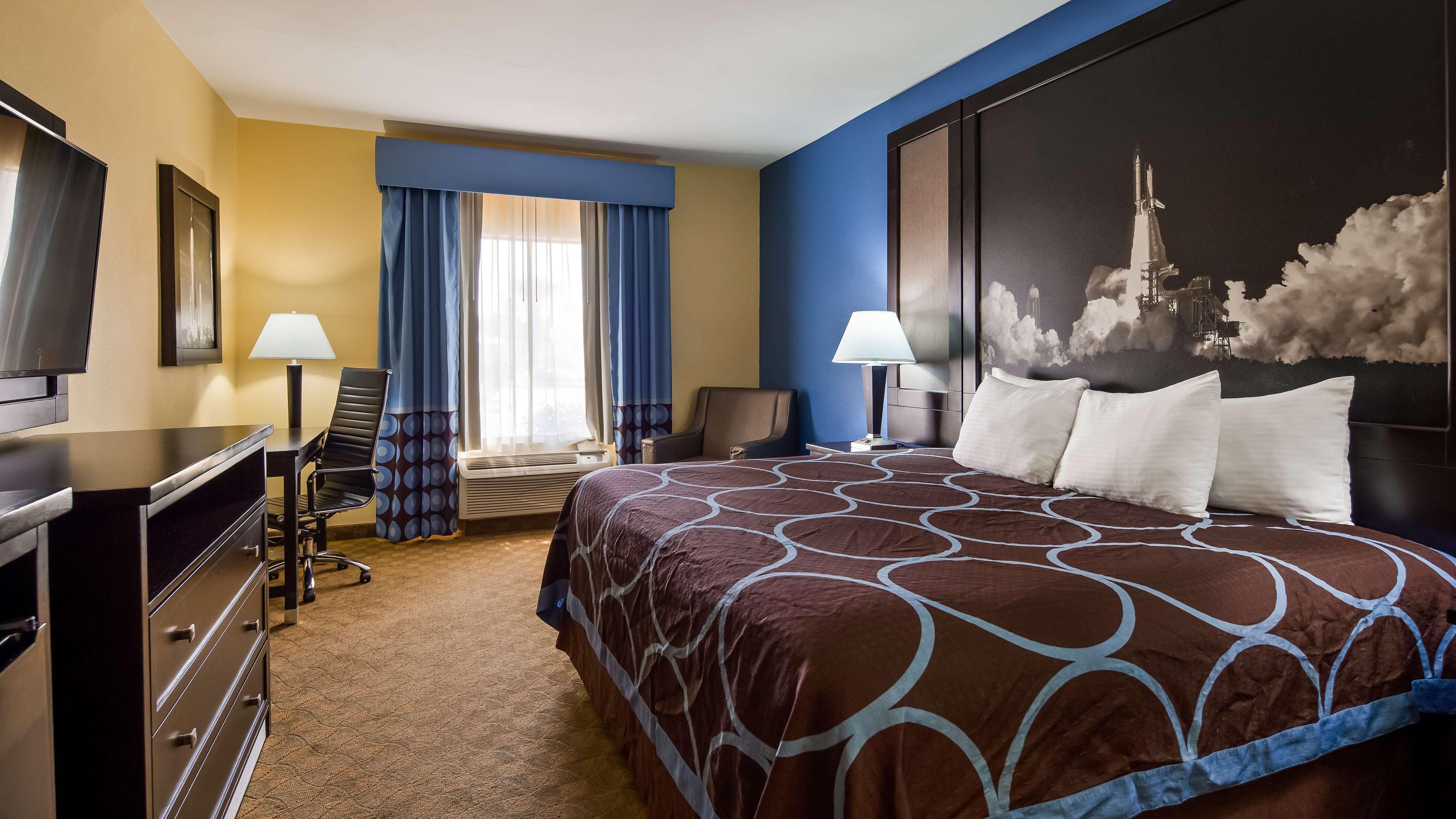 Best Western Plus Kingston Hotel And Conference Center Exterior photo