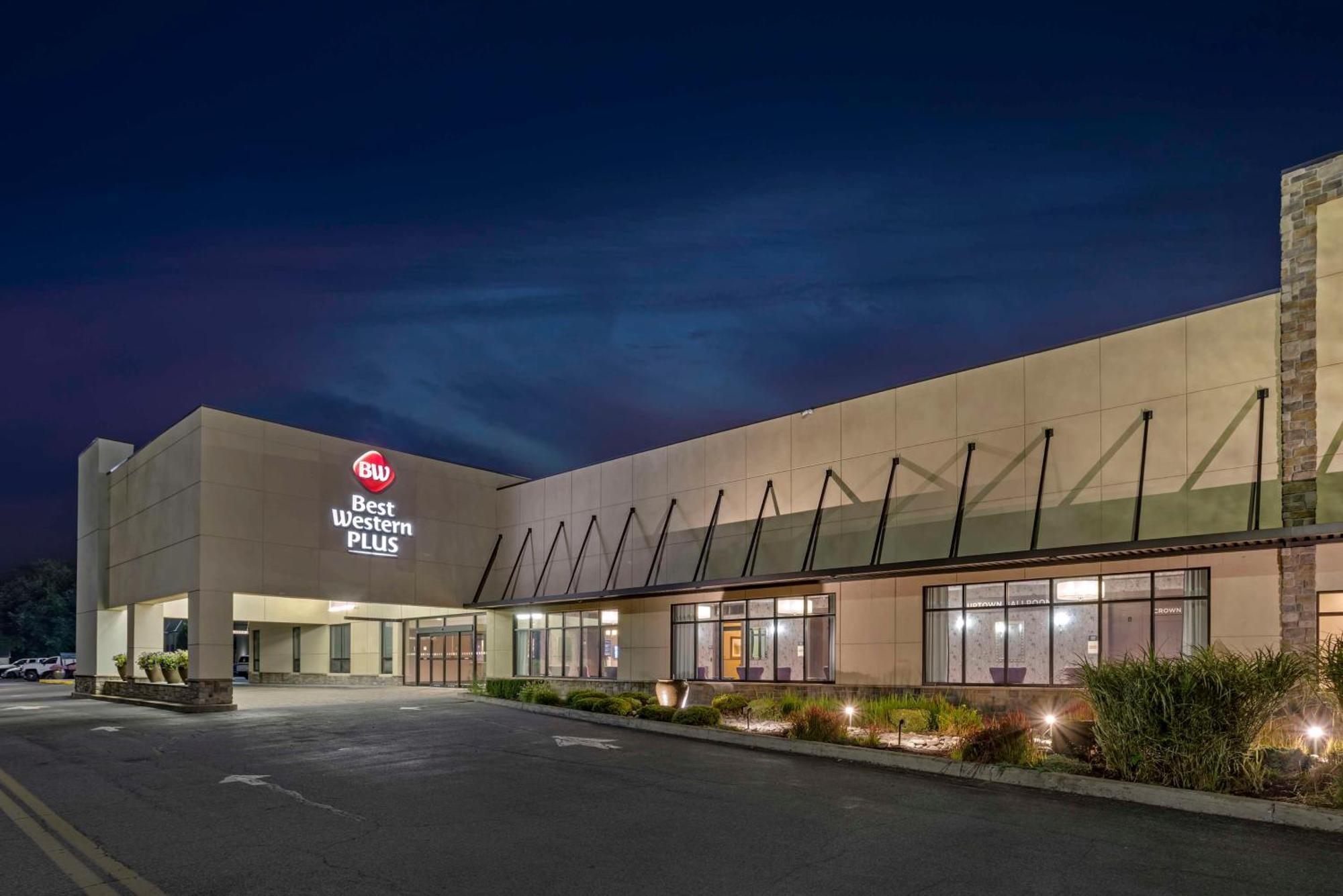 Best Western Plus Kingston Hotel And Conference Center Exterior photo